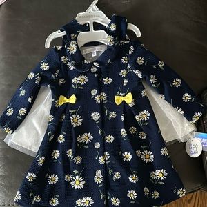 Baby girl clothes 0-3 and 3-6 months… selling all for one price… only worn once.